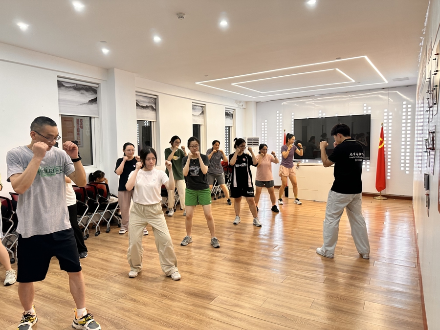 年轻人下班后,喜欢去这里“散班味”?
